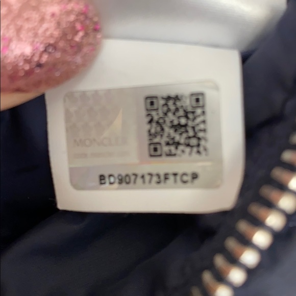 🗽 Moncler Blue Feather Down Jacket - Picture 8 of 13